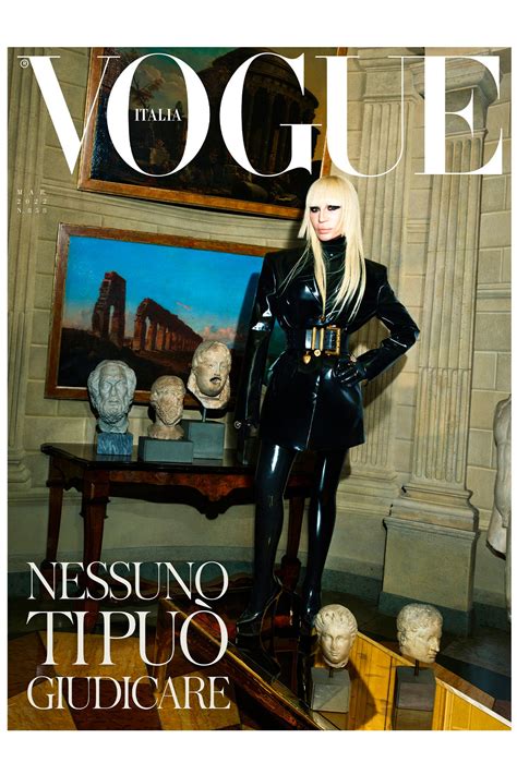 prima stagioni di versace|Donatella Versace su Vogue Italia: leggete l'intervista integrale .